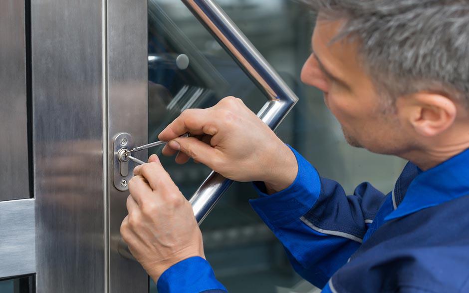combien coute un dépannage serrurier Alfortville
